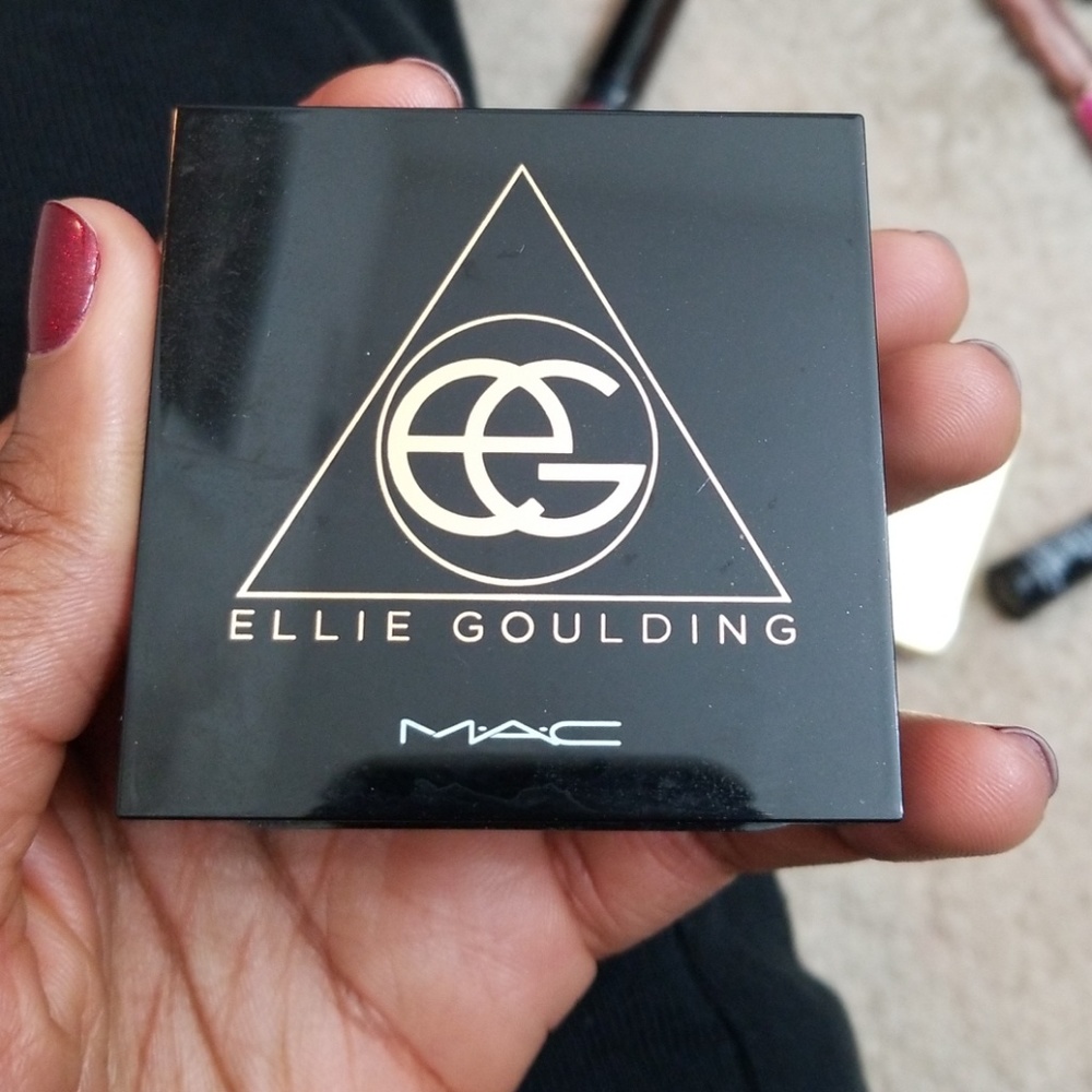LIMITED EDITION Mac x Ellie Goulding palette